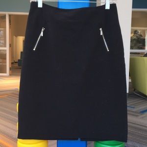 New York and Co. Black Stretch Pencil Skirt with Zipper Front Pockets-Size 2